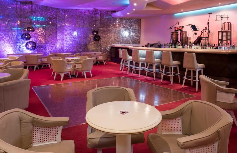 Restaurants - 4