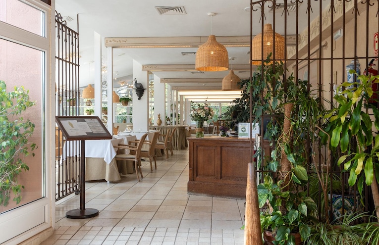 Restaurants - 3