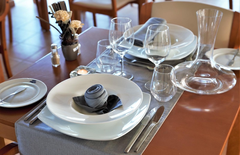 Restaurants - 4