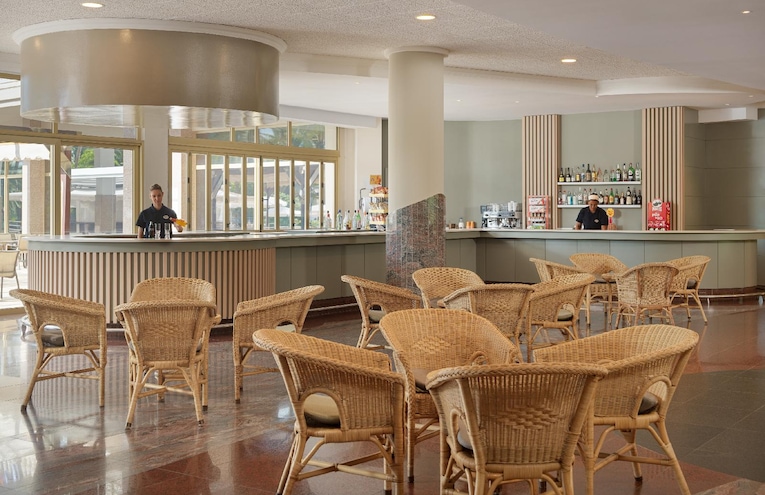 Restaurants - 4