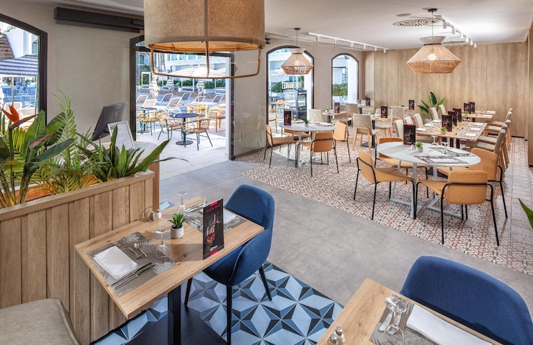 Restaurants - 4