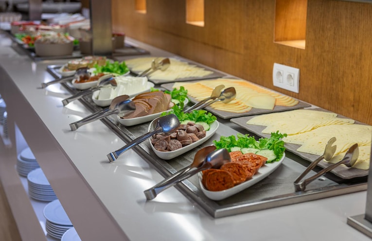 Restaurants - 4