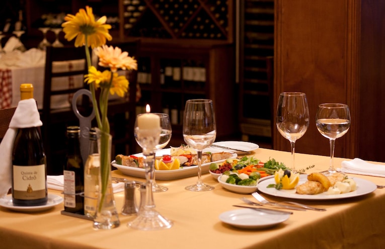 Restaurants - 8