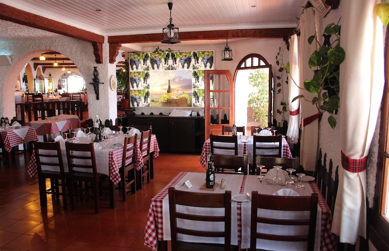 Restaurants - 4