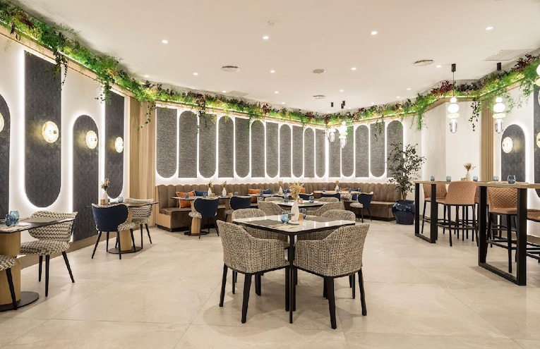 Restaurants - 6