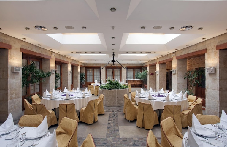 Restaurants - 4