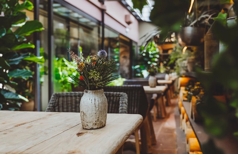 Restaurants - 24