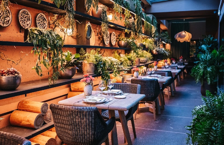Restaurants - 7
