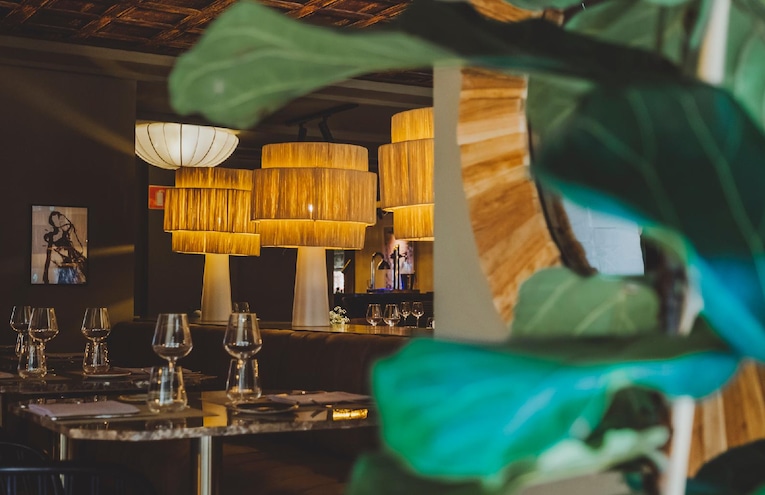 Restaurants - 17