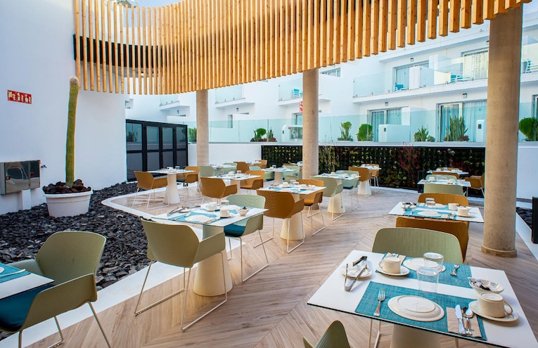 Restaurants - 4