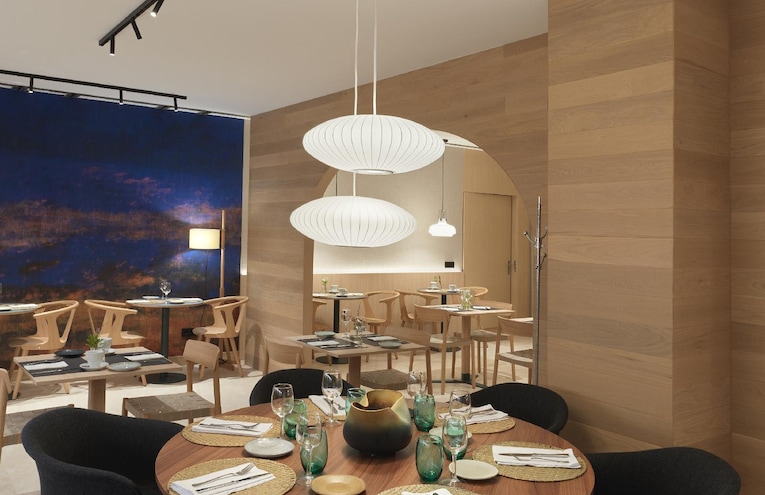Restaurants - 10