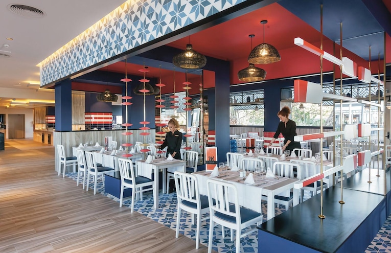 Restaurants - 8