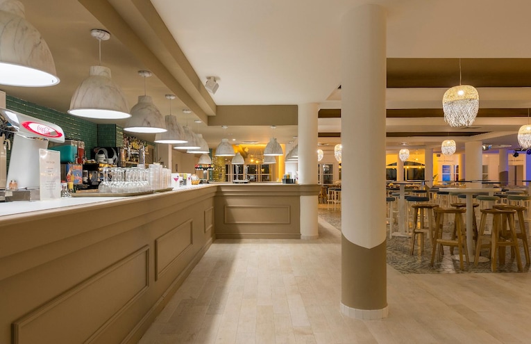 Restaurants - 3