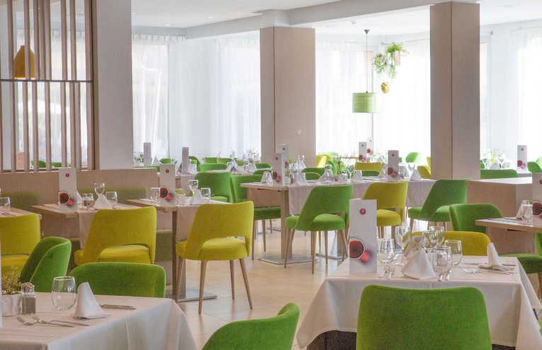 Restaurants - 3