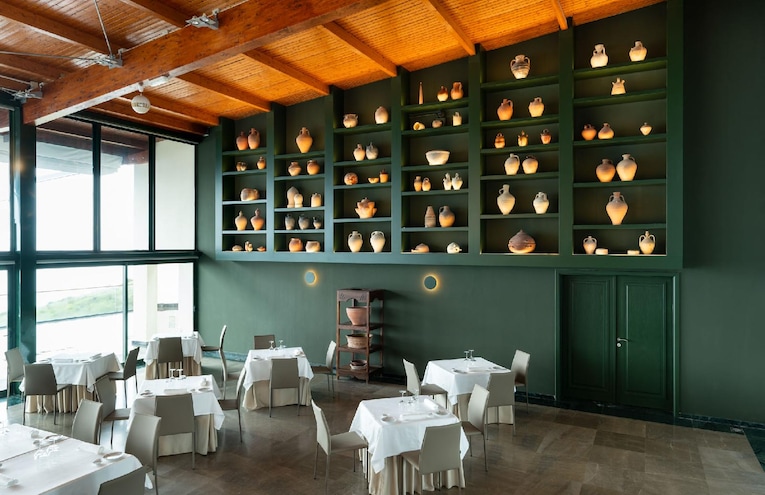 Restaurants - 10
