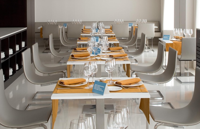 Restaurants - 8