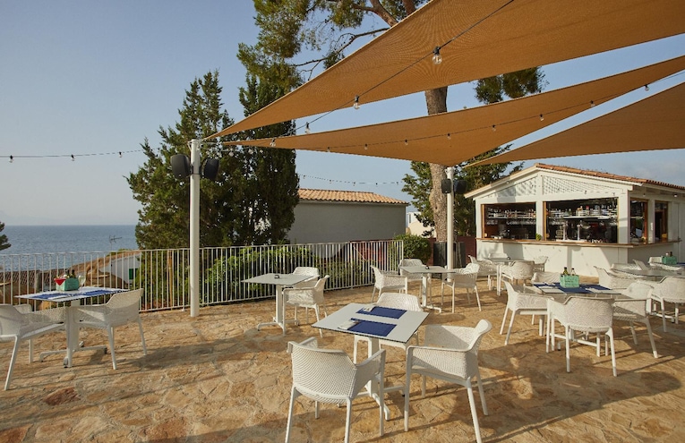 Restaurants - 1