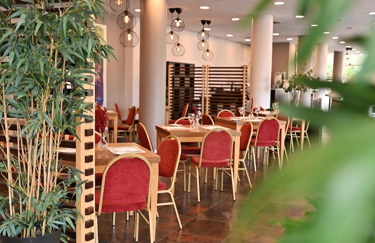 Restaurants - 1