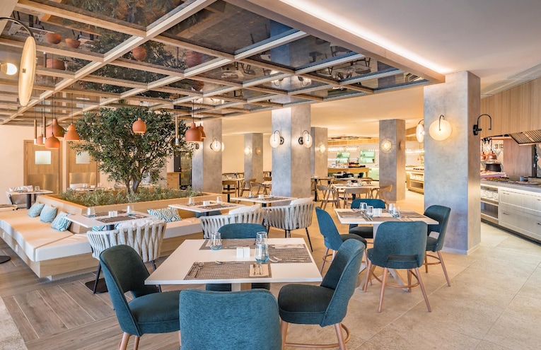 Restaurants - 9