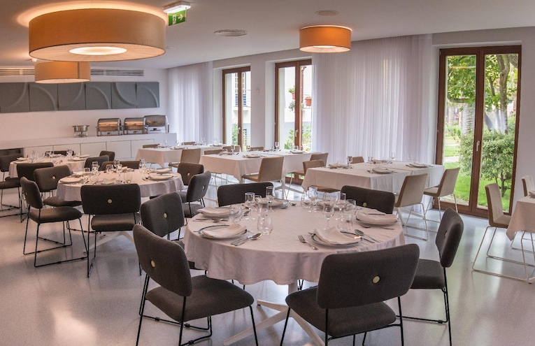Restaurants - 1