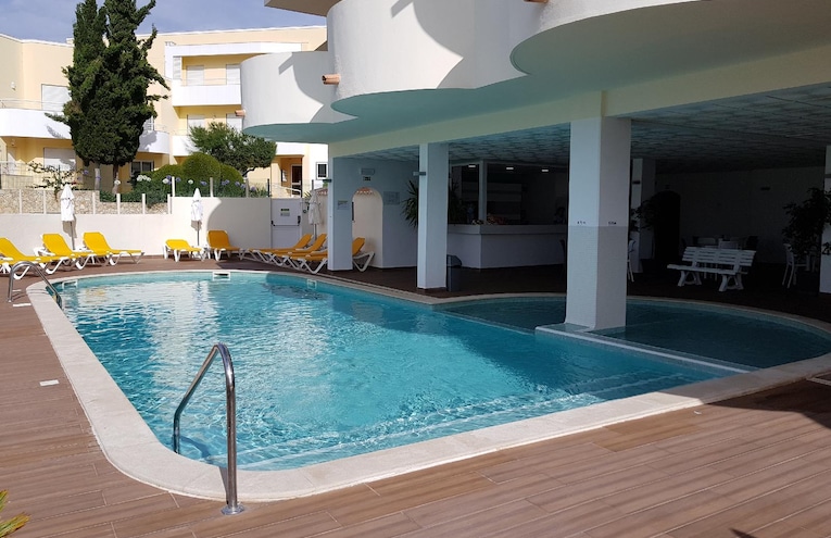 Piscines - 1