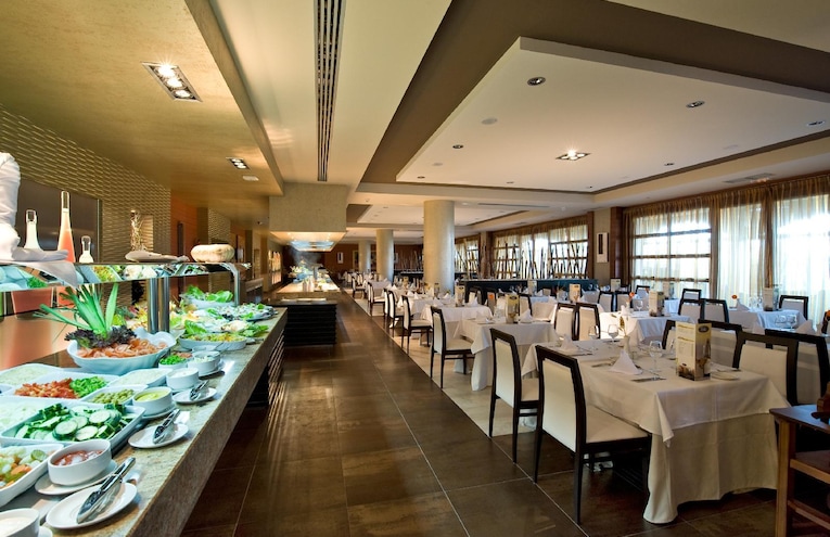 Restaurants - 4