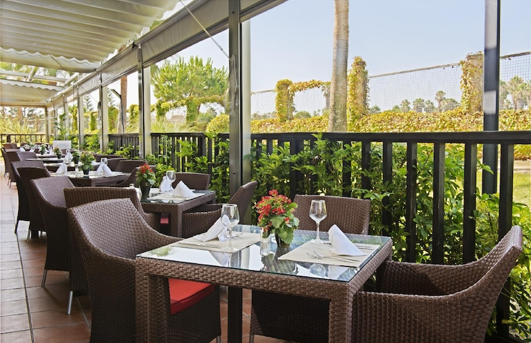 Restaurants - 6