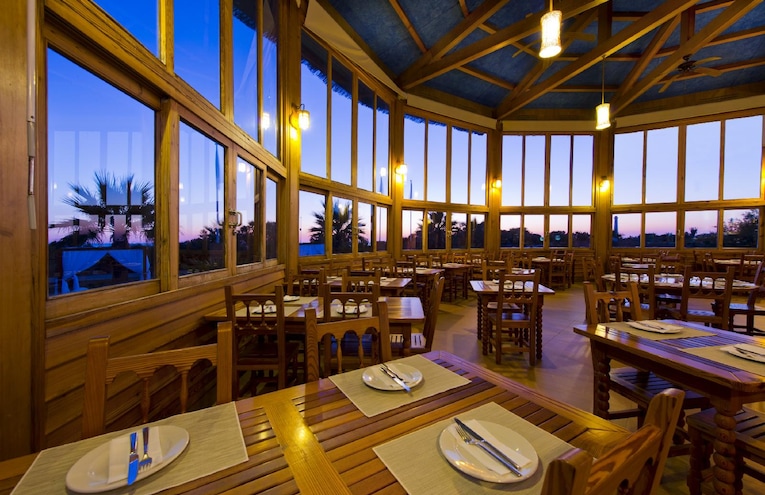 Restaurants - 10