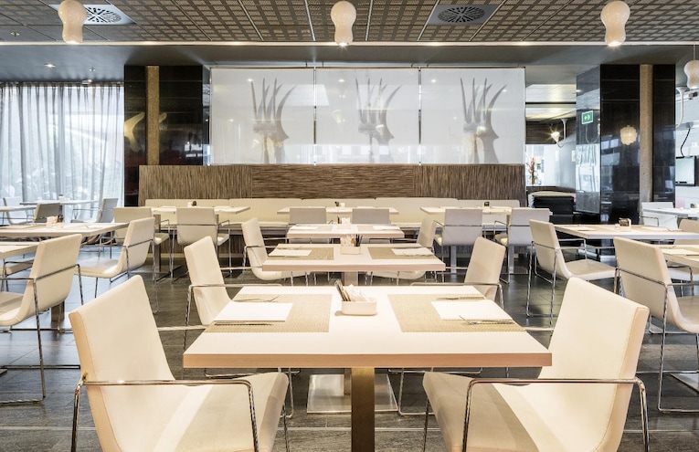 Restaurants - 6