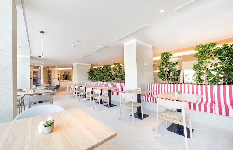 Restaurants - 4