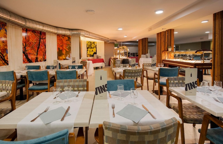 Restaurants - 4