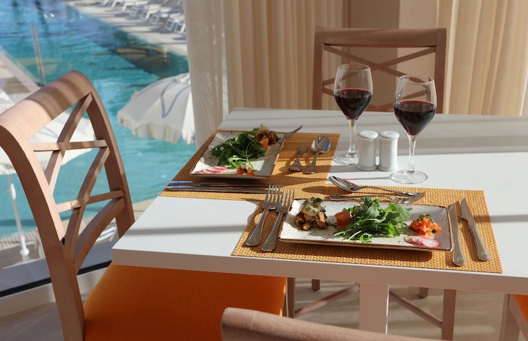 Restaurants - 4