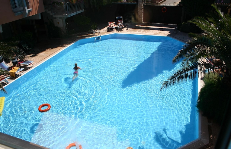 Piscines - 1