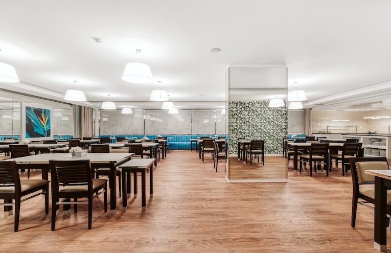 Restaurants - 4