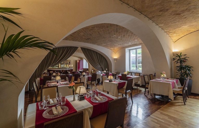 Restaurants - 3