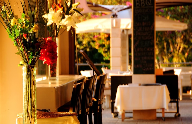 Restaurants - 4
