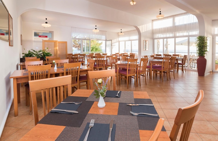 Restaurants - 1
