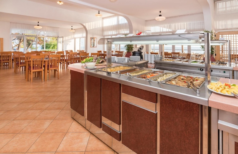 Restaurants - 4