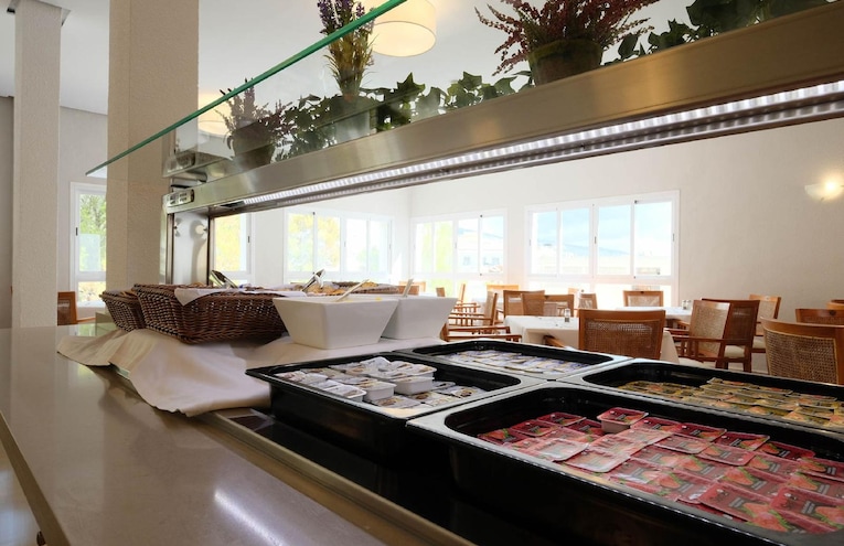 Restaurants - 7