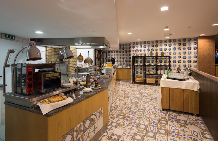 Restaurants - 4