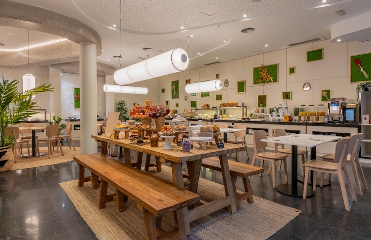 Restaurants - 10
