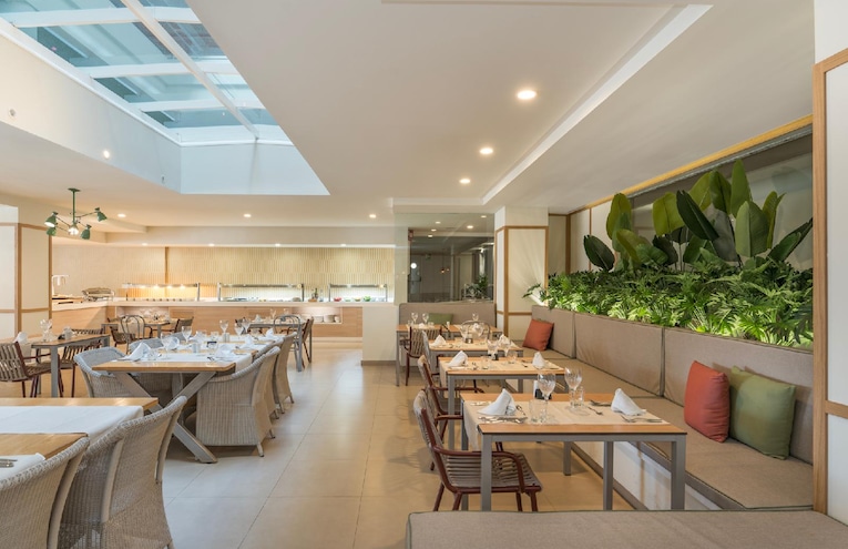 Restaurants - 10
