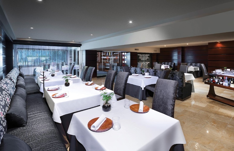 Restaurants - 6