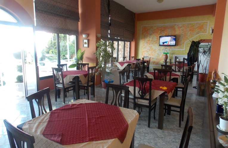Restaurants - 4