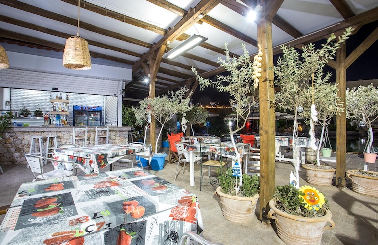 Restaurants - 4