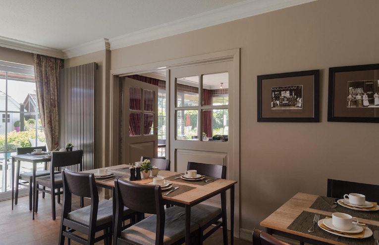 Restaurants - 1