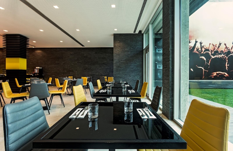 Restaurants - 6