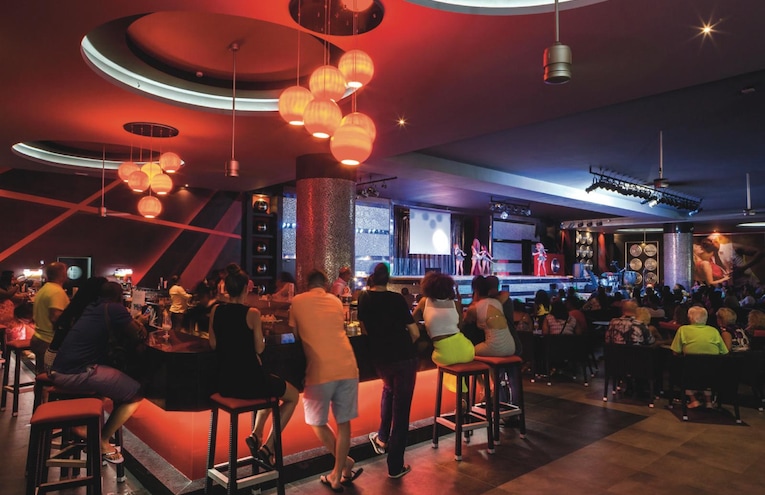 Restaurants - 16