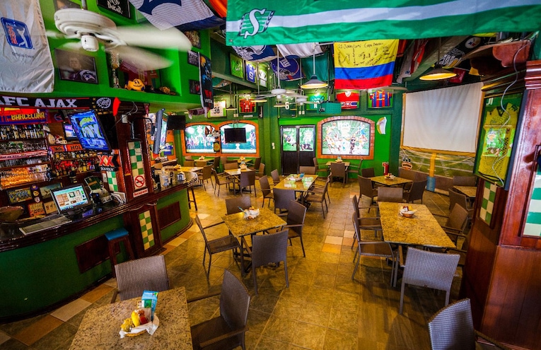 Restaurants - 10
