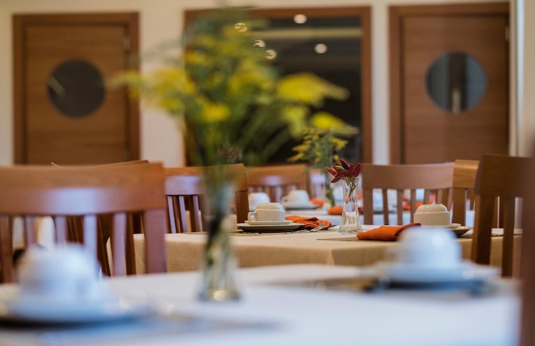 Restaurants - 4